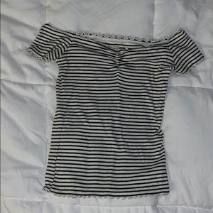 hollister off the shoulder tight shirt